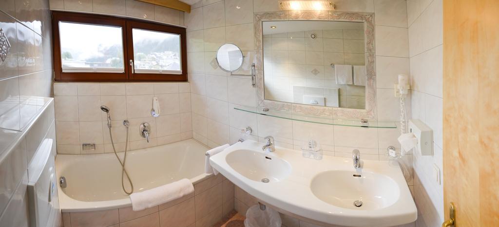 Hotel Garni Mirabell Ischgl Eksteriør billede